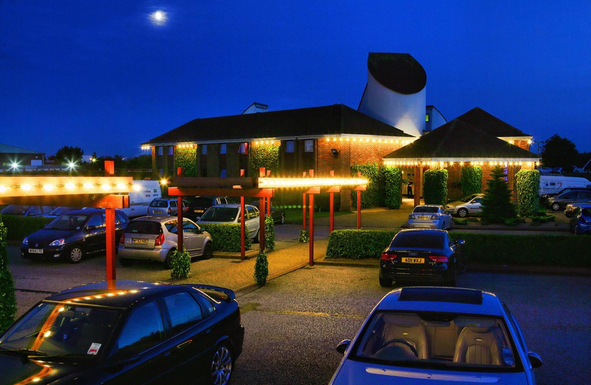 Damon'S Hotel Лінкольн Екстер'єр фото